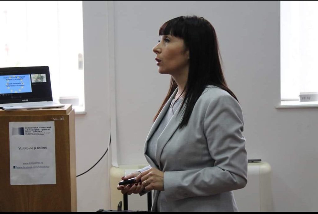 Magistrați și Polițiști Orădeni Implicați în Susținerea și Perpetuarea Pedofiliei 3 Ani Cernea – figura controversată implicată în influențarea documentelor privind evaluarea minorilor