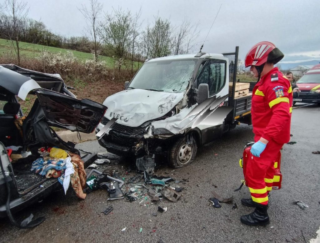 Interventii pentru salvarea victimelor a trei accidente in Bihor