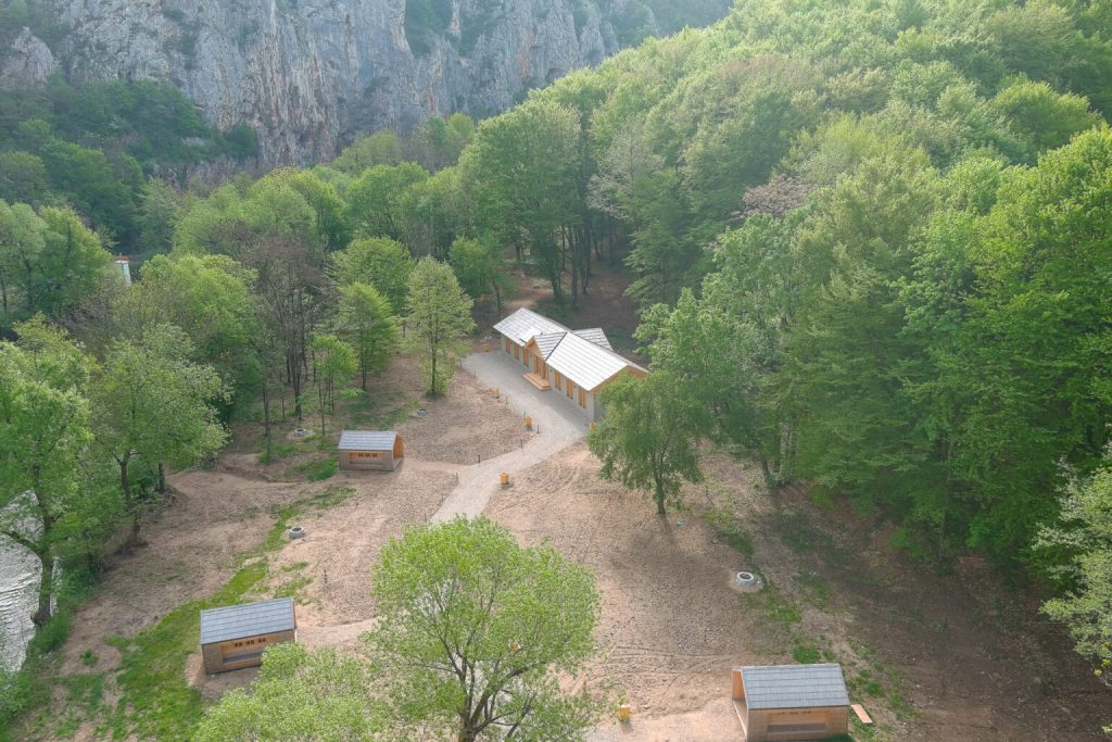 Receptia a inceput la campinguri din Vadu Crisului