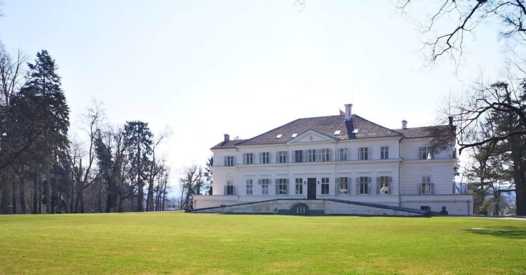 Suflet romanesc Domeniu regal langa Bihor redeschis traditiei