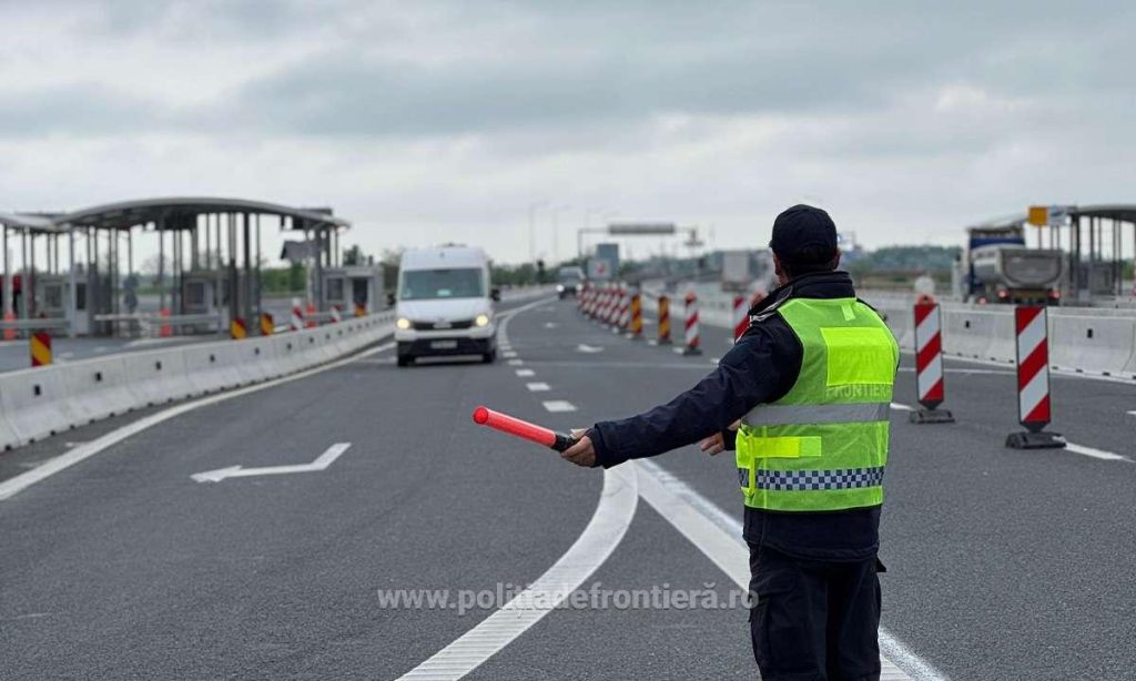 Actiuni de verificare a persoanelor si transporturilor in Bihor