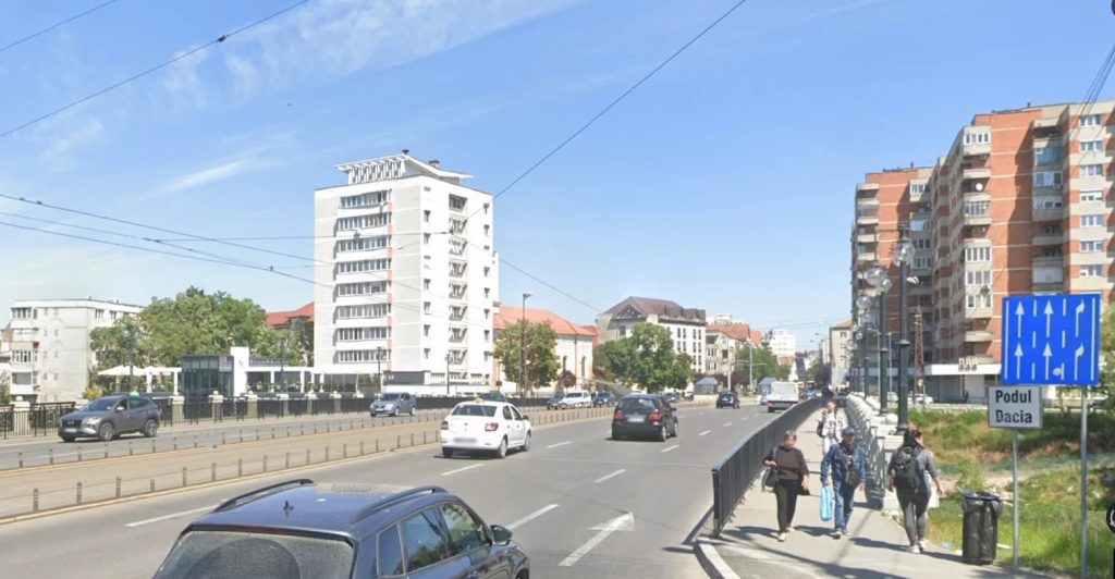 Curatenie generala pe poduri si pasaje Oradea 20 24 mai