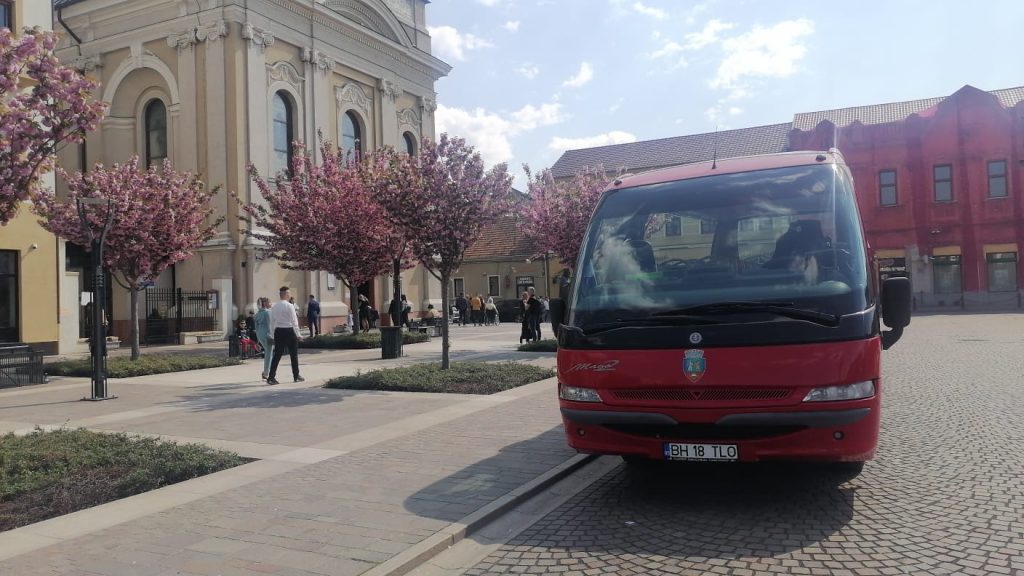 Program autobuze turistice si tramvaie de epoca Oradea 1 4 mai