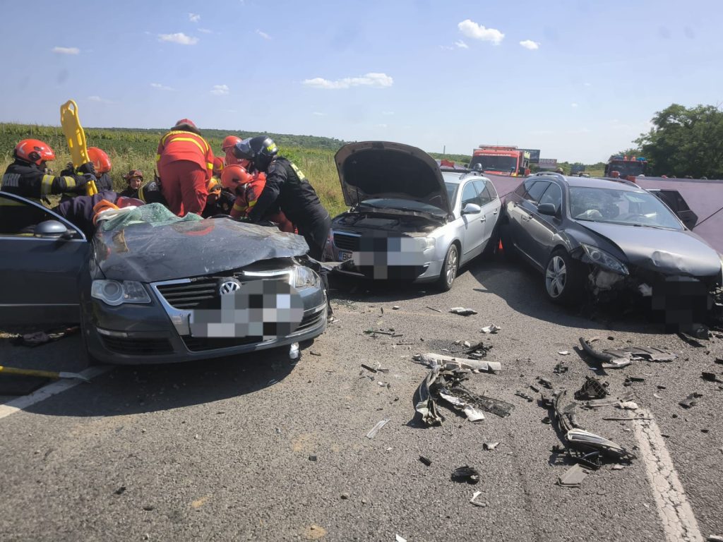 Grav accident pe DN 19 la intrarea in Biharia