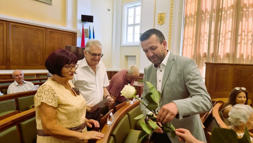 Primarul Florin Birta a felicitat 27 de cupluri la Nunta de Aur