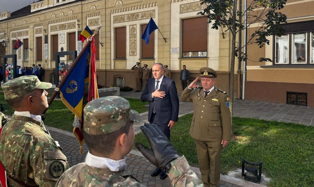 Oradenii sunt invitati marti in centru pentru Ziua Imnului