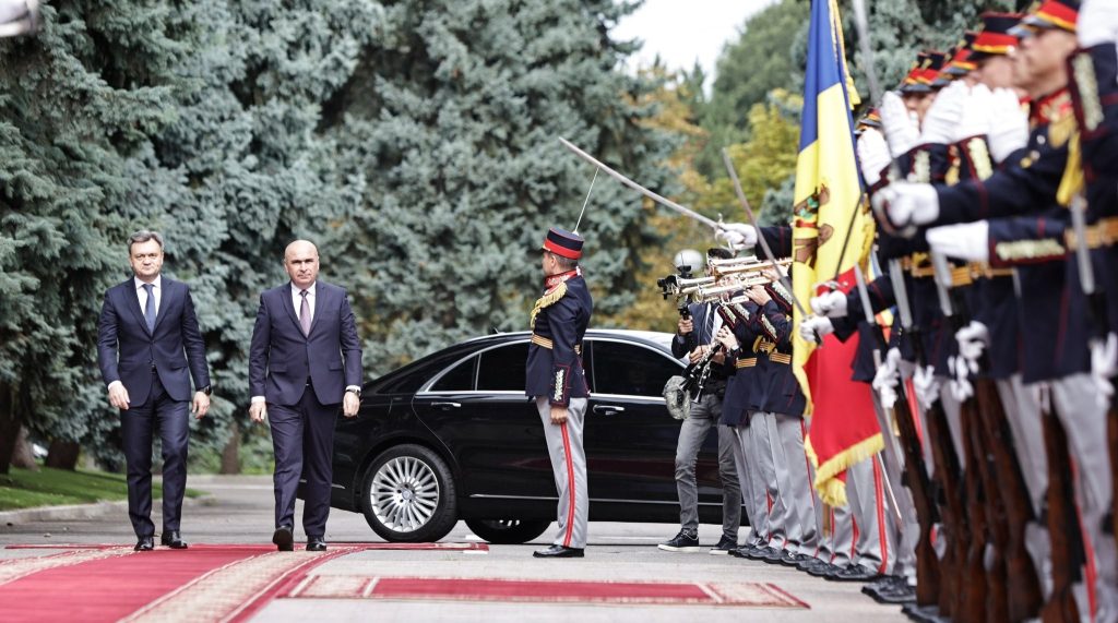 Ilie Bolojan prima vizita ca premier in Moldova