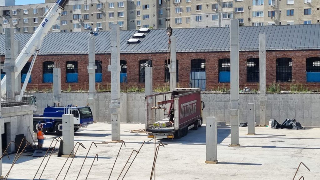Stadiul lucrarilor la al doilea corp al Pietei Cetate