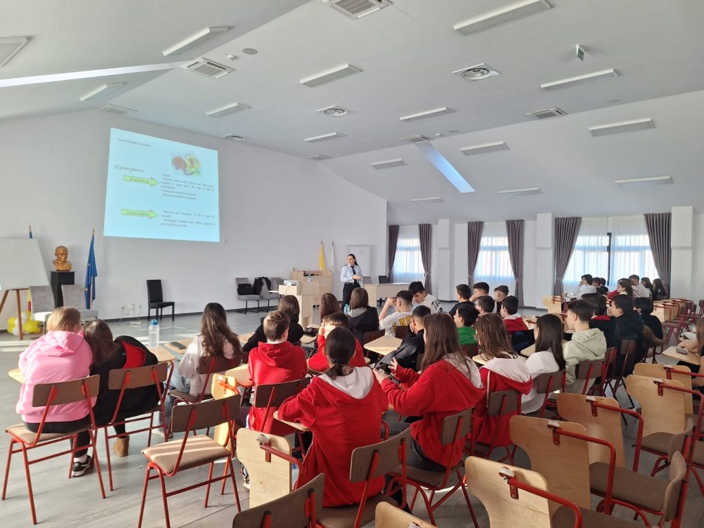 Actiuni ale pompierilor bihoreni pentru siguranta elevilor